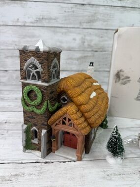 Department 56 “Ivy Glen Church” Dickens Village Christmas with box light